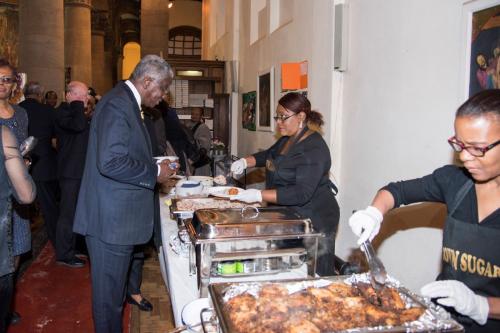 Hon-PM-Stuart-selecting-his-meal-Pic-by-Tyrone-Roach-1